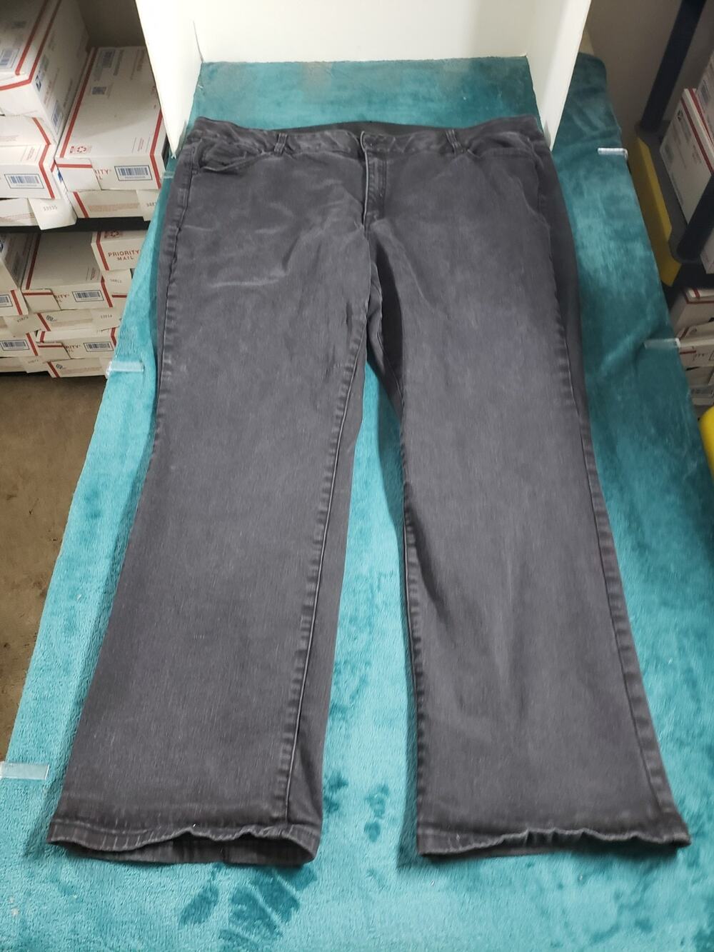 Lane Bryant Jeans Size 28 Women Black Stretch Denim Ladies Mid Rise Straight